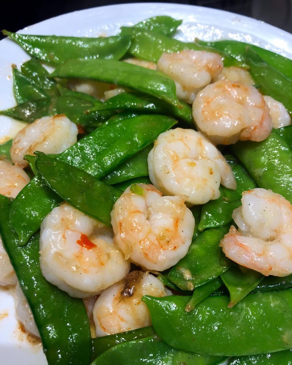 ohsnapletseat's tweet photo. Shrimp Snow Peas Stir Fry 🍤 Tender shrimp, crisp snow peas, plenty of garlic, and a simple savory sauce. Such an easy dinner with steamed rice! 

Recipe: https://t.co/J1uNgjOQcr

#ShrimpStirFry #SnowPeas #EasyDinner #ChineseCooking #StirFryRecipe https://t.co/cHYIkgVtcV
