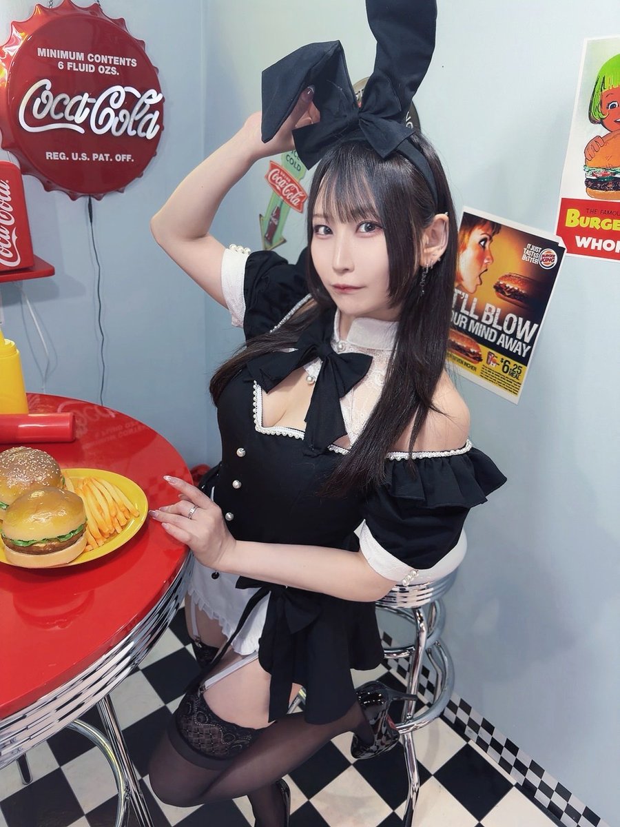 okeyten_'s tweet photo. 🐇🖤

#バニーの日 https://t.co/B4G1DfQRTG