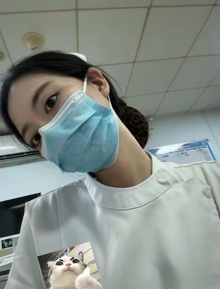 KamilJava21's tweet photo. 当了这么久的男科女护士，有不懂的尽管问哦~ https://t.co/sDcT8nVQa1