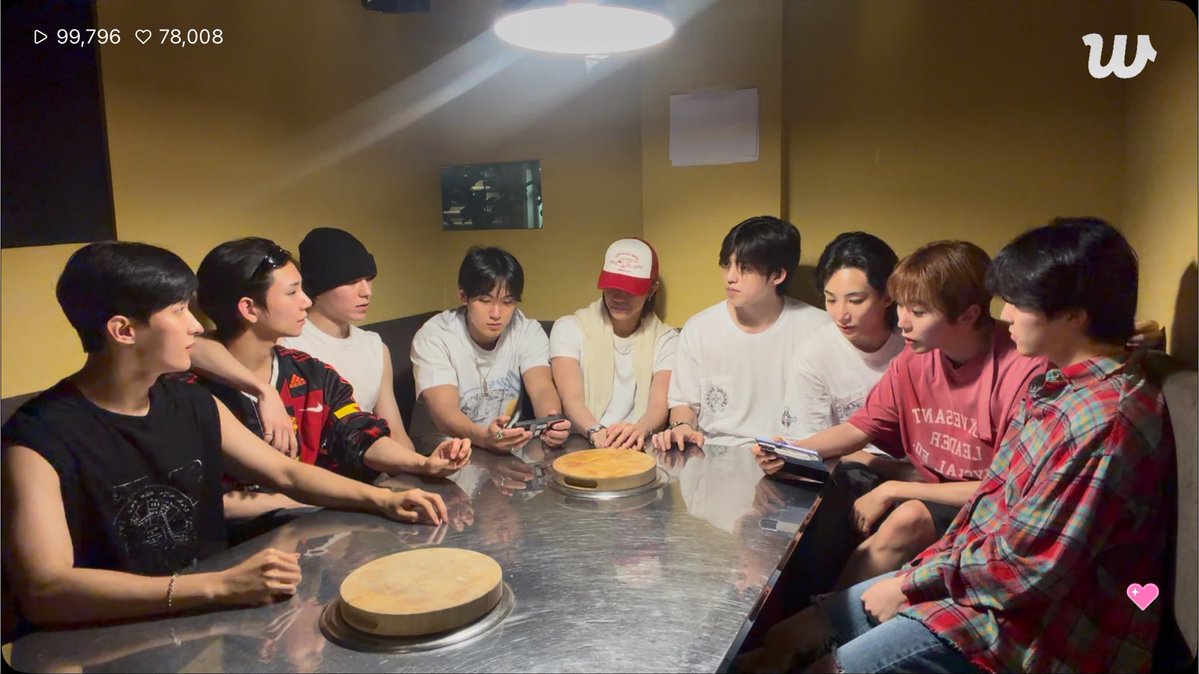 cheolhanclub's tweet photo. dk joshua vernon mingyu minghao scoups jeonghan seungkwan dino live !!!! https://t.co/nIni7Hqkks