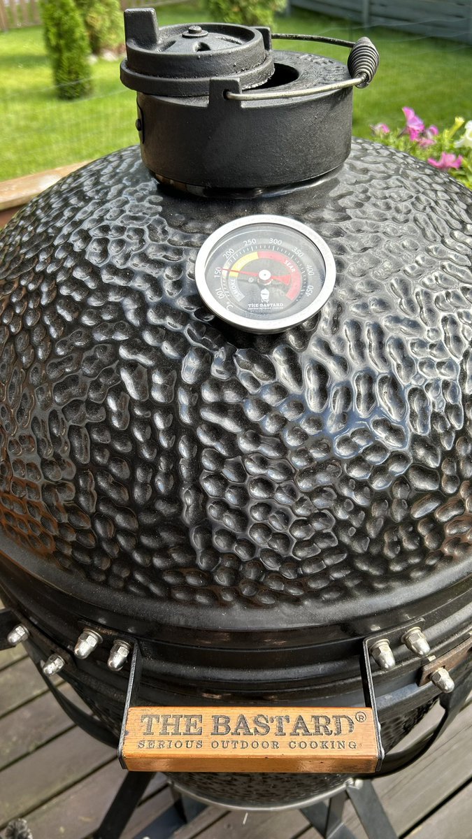 ScubaJouni's tweet photo. Se olisi taas sen aika..
#kamado #grill #thebastard https://t.co/GEp2LC7yGI