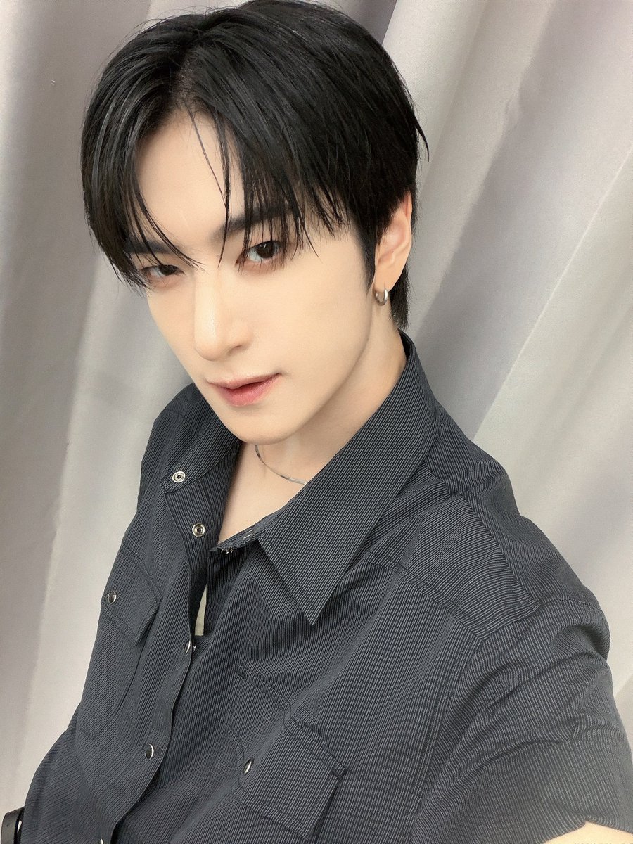 TRENDZ_OFFCL's tweet photo. [#윤우] 멋진 남자🐺🖤

#FROM_TRENDZ #TO_FRIENDZ #TRENDZ #트렌드지 https://t.co/OmxiBMsIKo