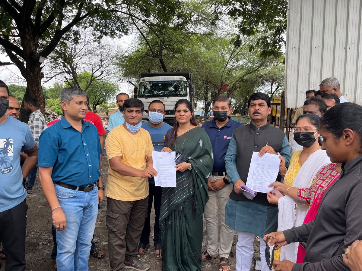 WalhekarPallavi's tweet photo. 📍 वाल्हेकरवाडी | २ ऑगस्ट २०२६
राजयोग कॉलनी येथे कचरा संकलन व वर्गीकरण केंद्राविरोधातील जनआंदोलनात सहभागी होत नागरिकांच्या न्याय्य मागण्यांना पाठिंबा दिला. आरोग्य, सुरक्षितता आणि स्वच्छ पर्यावरणासाठी योग्य निर्णय व्हावा यासाठी सातत्याने पाठपुरावा करणार.
#Walhekarwadi https://t.co/eQXky9ZOyT