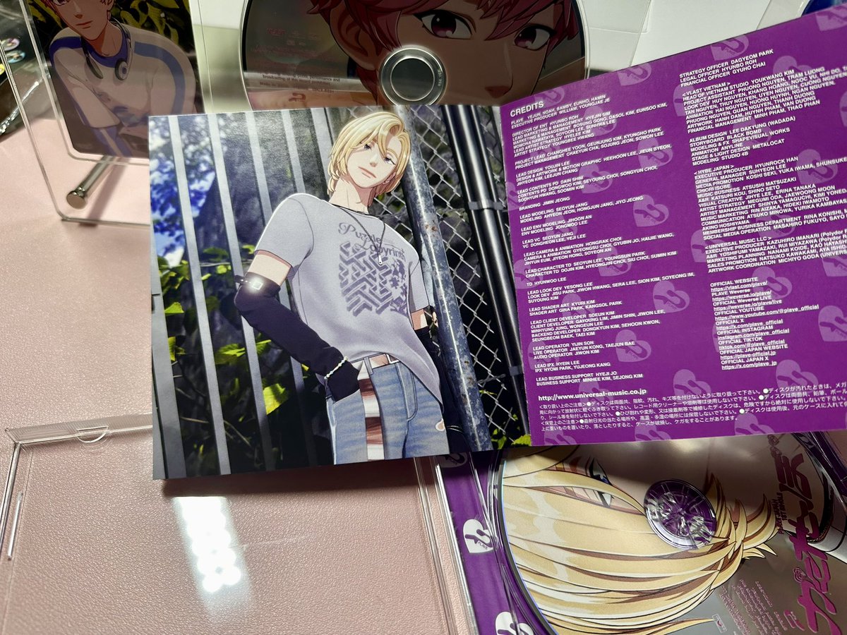 Moon_PLLI_S2's tweet photo. 혹시 이거 사신 분들 중에
포토카드 뭐 끼울지 고민하시는 분들이 계시다면

CD 안에 가사지와 같이 있는 애들 사진이
뽀샤시하니 CD랑 찰떡이에요 ✨

뒤에 안쓰는 남는 포토카드 붙여놓고
예쁘게 잘라서 전시하세요!! https://t.co/yyTy2Bal8m