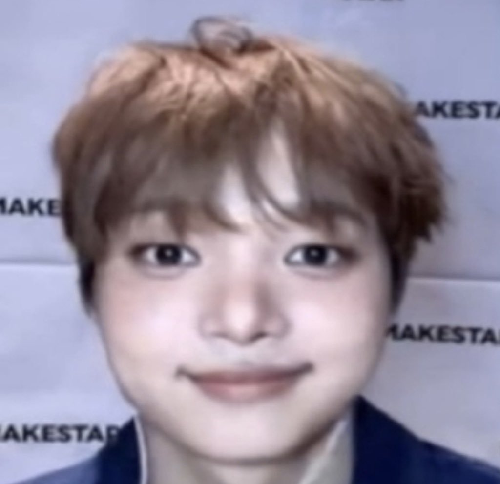 wenoskies's tweet photo. hi new moots and old moots! just wanna ask if it's okay to interact with you as if we're already close teehee https://t.co/GgVaCQdaVX