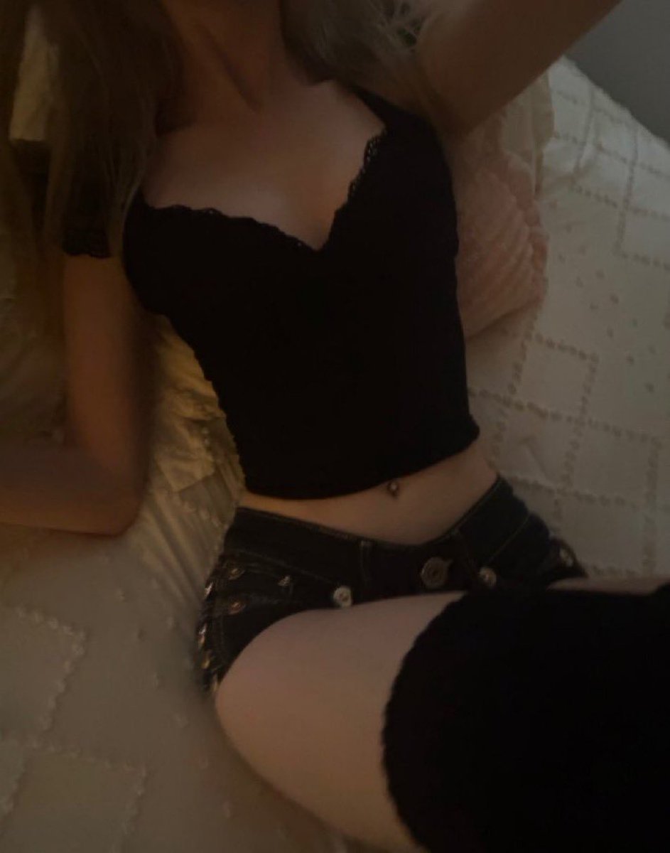 JessLexiiLuv's tweet photo. Check my profile for telegram link if you wanna jerk off to me rn 🤤 Ft , Sext😱👅 https://t.co/0ERTplJiSi