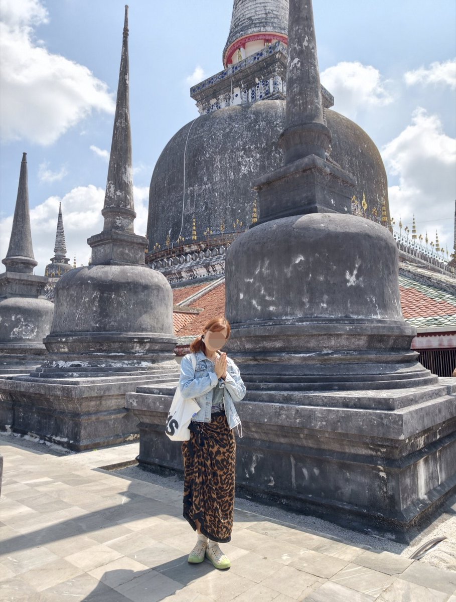 onthebeacha8ok's tweet photo. ทำบุญกันคร้า https://t.co/EvFbwwyZZf