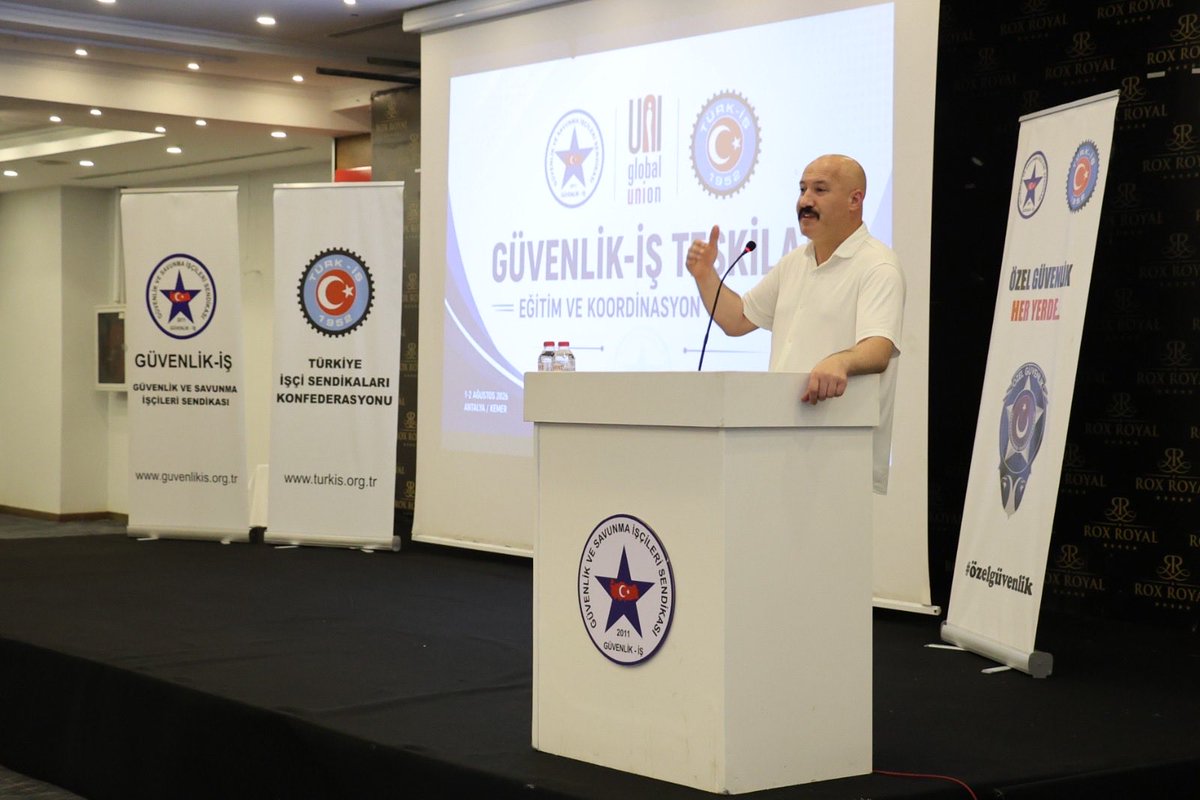 omercagirici's tweet photo. TÜRK-İŞ Konfederasyonu Genel Başkan Yardımcısı ve Koop-İş Sendikası Genel Başkanımız Sayın Eyüp Alemdar ile TÜRK-İŞ Konfederasyonu Disiplin Kurulu Başkanımız Sayın Veli Solak’ın katılımlarıyla, Bölge Başkanlarımız, Bölge Sekreterlerimiz ,İl Başkanlarımız ve İl Başkan Yardımcılarımıza yönelik düzenlediğimiz Eğitim ve Koordinasyon toplantısını gerçekleştirdik.

İki gün süren programımızda teşkilatımızın yürüttüğü çalışmaları değerlendirirken, önümüzdeki döneme ilişkin hedeflerimizi ve örgütlenme stratejilerimizi istişare ettik. Toplantımızın ilk gününde UNI Global Union UNI SCORE Kıdemli Organizatörü Melissa Guziak tarafından uluslararası örgütlenme eğitimi gerçekleştirildi.

Güvenlik-İş Sendikası olarak, güçlü teşkilat yapımız ve ortak akıl anlayışımızla ülkemizde görev yapan 396 bin özel güvenlik emekçisinin hak ve menfaatlerini korumak, mesleki gelişimleri ve sendikal mücadelemizi daha da ileriye taşımak için kararlılıkla çalışmaya devam edeceğiz.

Programımıza katılarak katkı sunan TÜRK-İŞ Genel Başkan Yardımcısı ve Koop-İş Sendikası Genel Başkanı Sayın Eyüp Alemdar’a, TÜRK-İş Disiplin Kurulu Başkanı Sayın Veli Solak’a ve UNI Global Union Kıdemli Organizatörü Melissa Guziak’a ve tüm teşkilat mensuplarımıza Güvenlik-İş Sendikamız ve şahsım adına teşekkür ediyorum.
Biz Birlikte Güçlüyüz..
#güvenlikişsendikası 
@turkiskonf 
@Guvenlik_is 
@uniglobalunion 
@alemdareyup 
@VeliSolak