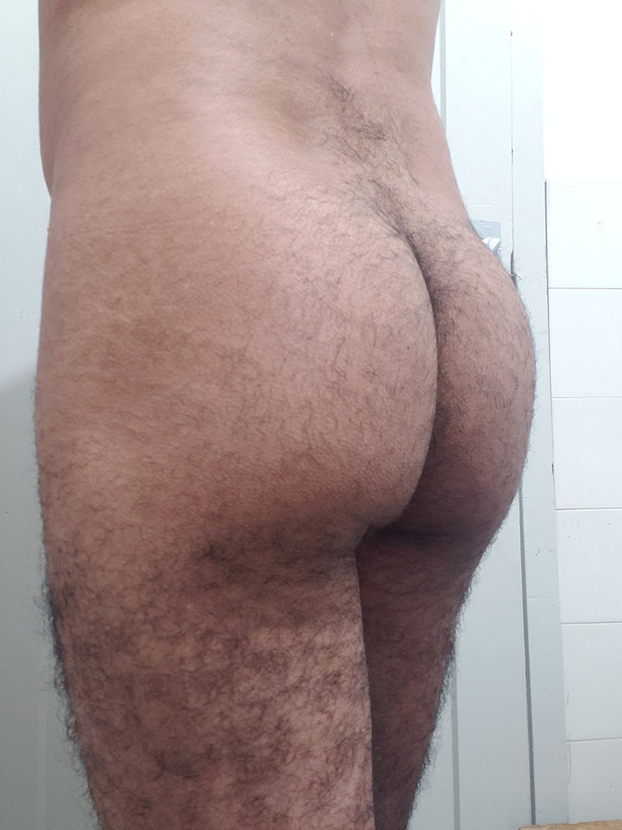 SLaccion93455's tweet photo. Pensando em tirar os pelos, o que acham com ou sem pelos? https://t.co/VkrdKkpdk5