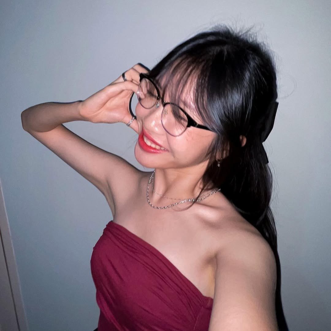 Rest35590Rest's tweet photo. Godaan punya temen chindo yang suka pamer tocil sama ketek. Bayangin dia digarap banyak kontol.

#chindo #salliesilvia #bacol #surabaya #fantasi https://t.co/pLw05FGRZB