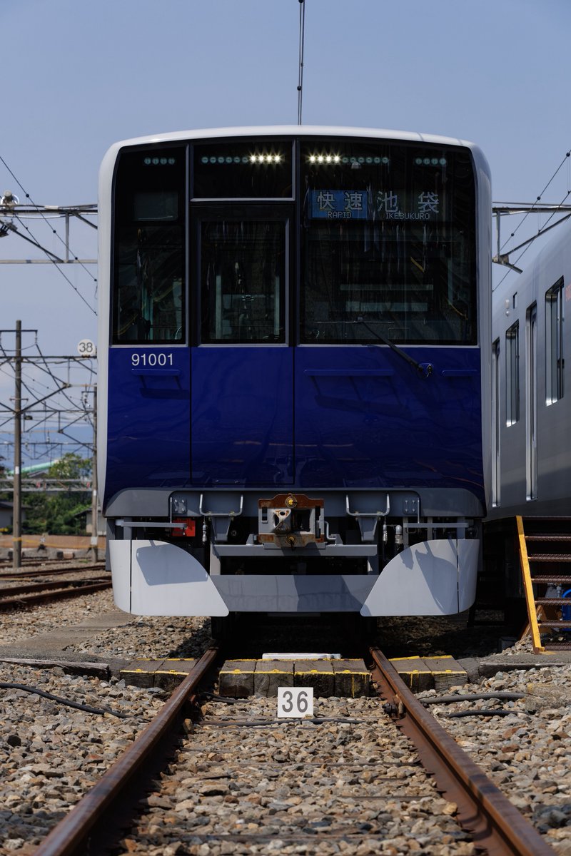 3vf_11639's tweet photo. 2026.08.02
「新型車両90000系撮影会・内覧会」

猛暑のなか堂々3編成並べての撮影会に参加！
撮影後は91003fの車内で内覧・物販が行われ、一足先に90000系に乗車することができました https://t.co/A85bcWQS7K