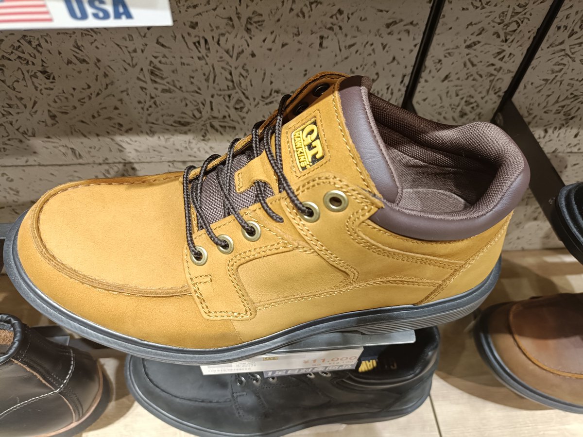 HSPINFJT's tweet photo. 今日は靴を買いに行きました🐤
好きな色で少し背伸びしたら買える、ときめく靴に出会えました✨️
サイズがなくて、配送で４日後に届くみたいです☺️
今から楽しみだなぁ🧡
そろそろベージュ以外の靴を選べよって感じですけどね😳
これめっちゃ素敵🥹って感じた靴は６万円だったので諦めたよ🙊🙊 https://t.co/iho4Ye6BuE