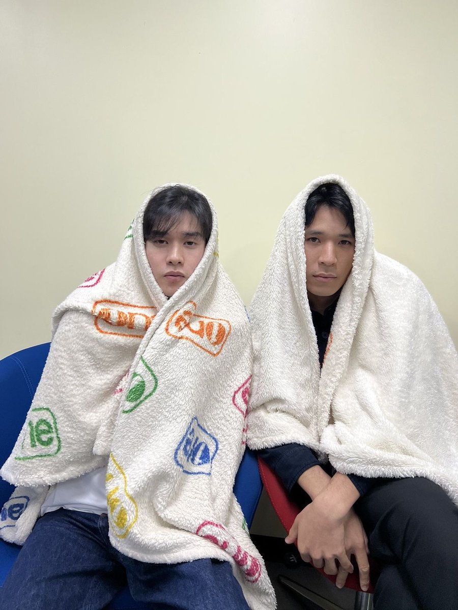 G7destiny's tweet photo. เพิร์ลพีคโคตรแฟน ㅠㅠ ป้าพูดจริงๆ เขินว่ะ แบบมีเทสทั้งคู่ด้วย เหมาะสมมากค่ะ คนโสดเสียอาการเลยค่ะ หายใจไม่ออก 😭😭😭😭😭😭😭😭😭 https://t.co/TeBoddlZ6l