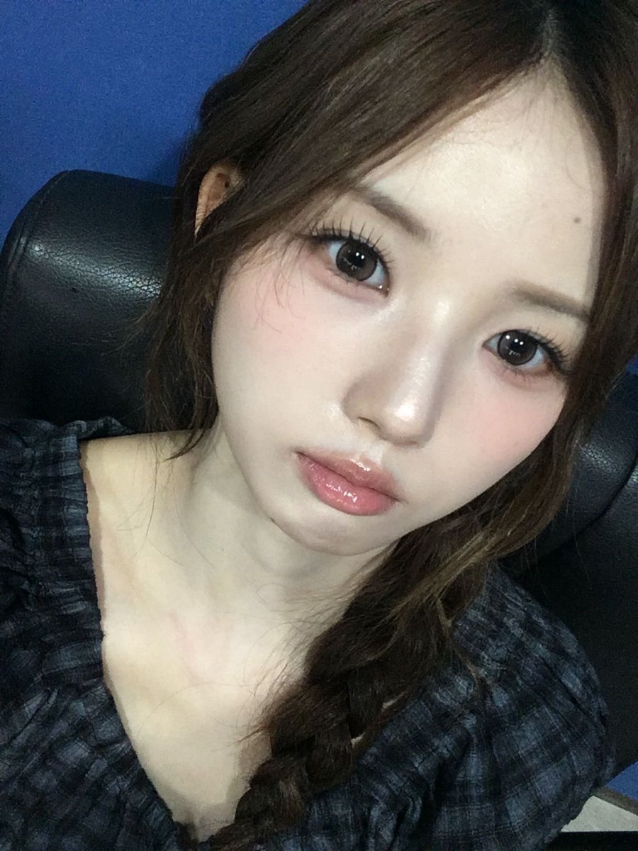 Saya_s3_'s tweet photo. 미치겠다... https://t.co/mPV4agSP6G