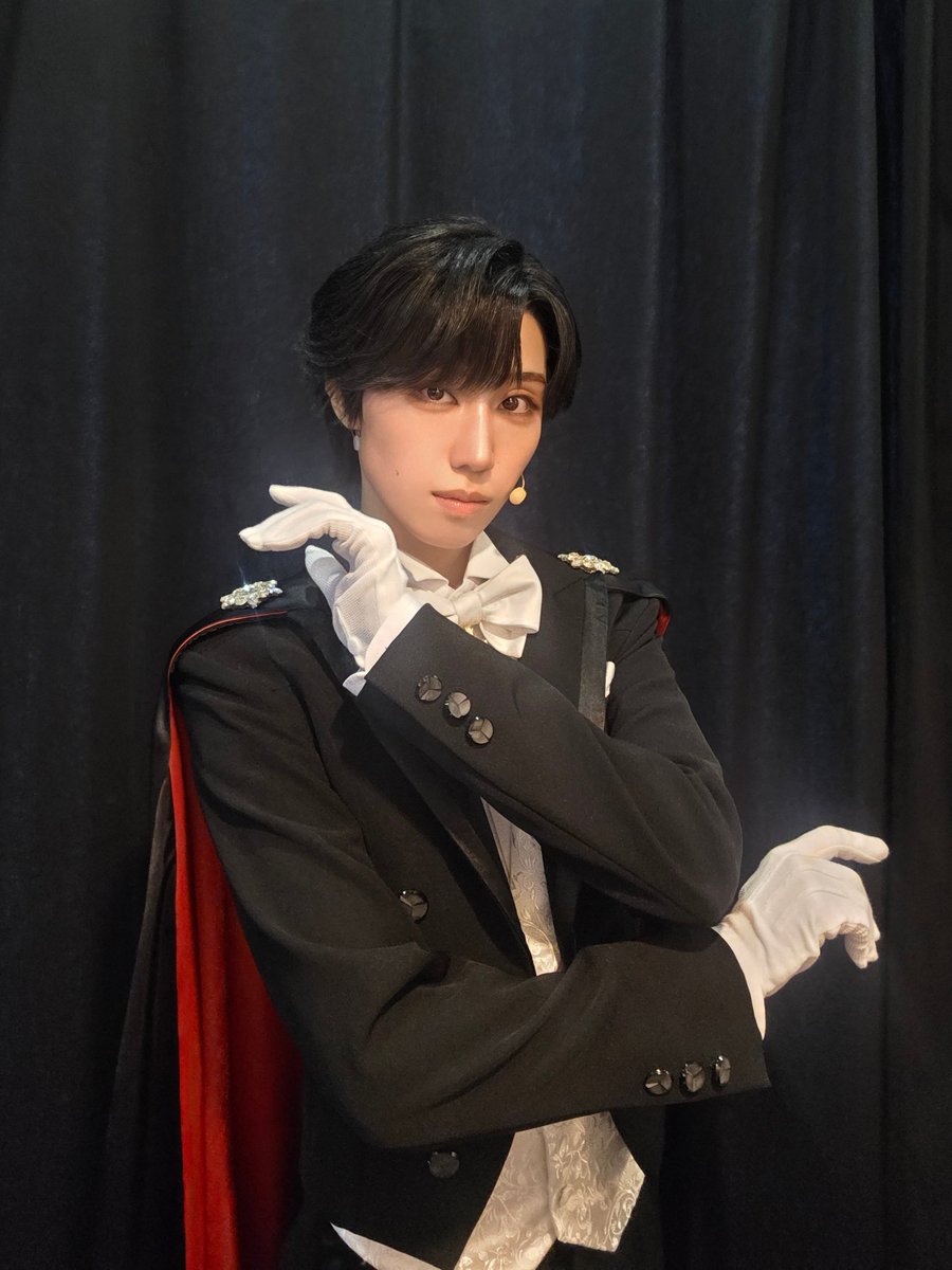 3_iiirna's tweet photo. 地場衛さん
お誕生日おめでとうございます https://t.co/Cxi1F8yuXR