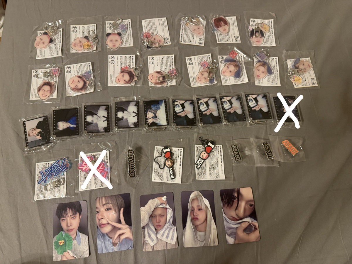 _4good_'s tweet photo. TREASURE カプセルトイ ガチャ 交換 買取

【譲】画像（1.2枚目）

【求】画像🩷がついてるもの（リプ）

8/9福井手渡し（優先）or郵送
異種同種問いません。
顔アクキーは買取優先>画像内🩷です。
お気軽にお声掛けください！ https://t.co/OJ4Ne78drh