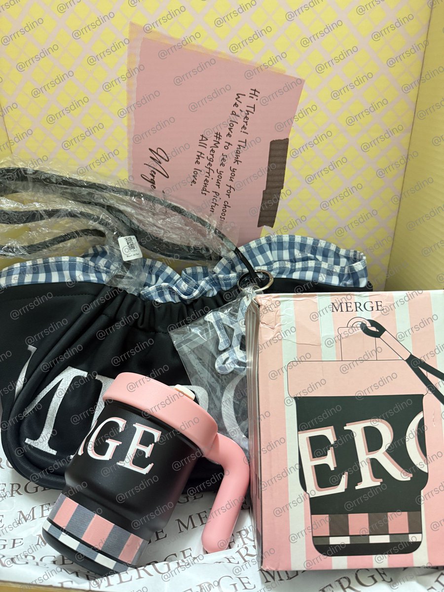 rrrsdino's tweet photo. ส่งต่อกระเป๋า merge สี Black Jam + แก้ว 
💘 3,390฿ นัดรับได้ที่พร้อมพงษ์/เมกาบางนา (บางวัน) สอบถามได้ค่า or จัดส่งคิดตามจริง 

#mergeadaybag #ส่งต่อกระเป๋า #MERGEFriends #MERGE6thAnniversary #MERGEADAYBAG #ADayBagMiniShort #ADayBagLargeShort https://t.co/ZnNMUJlYfI