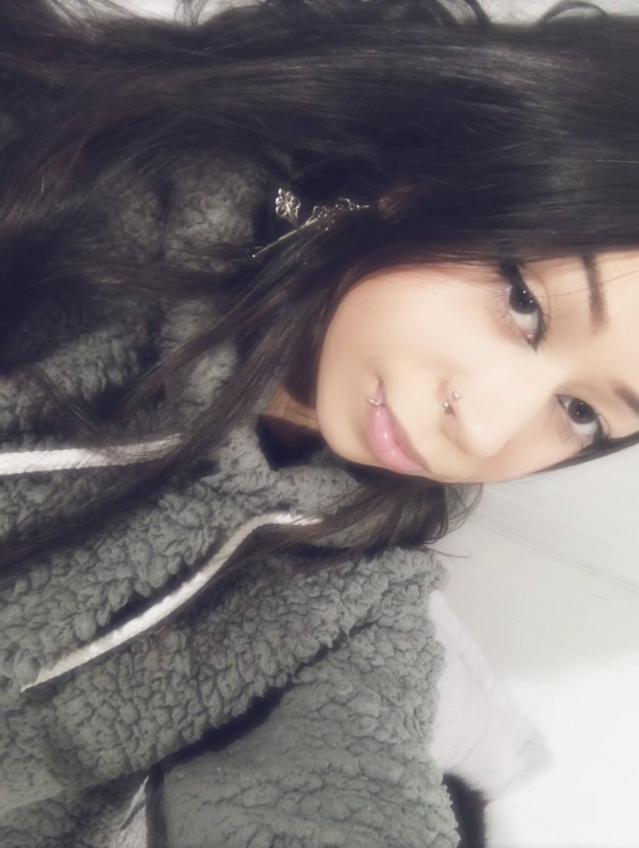 nnniinee's tweet photo. :) https://t.co/Jmr5i7gwXW