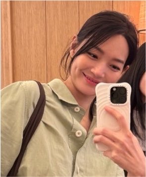minajoha's tweet photo. 안녕하세요..
절대로 기분 나쁘게 듣지는 마시고 최근 제가 느낀 것에 대해 이야기하고 제 진심을 전하고 싶은 마음에서 쓰는 글이니 길더라도 너그러운 마음으로 읽어주세요 이 글을 쓸까 말까 오랫동안 고민하였고 용기 내서 글을 씁니다 저.... 신민아가 너무 좋아요..... 읽어주셔서 감사합니다. https://t.co/gSiKC5bKLt