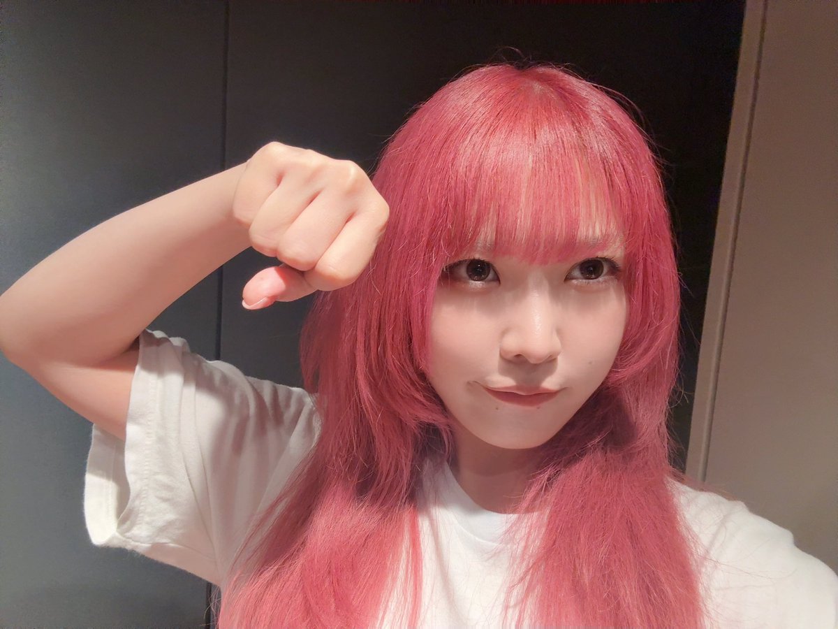 _rinnarina's tweet photo. 8/5のライブに向けてﾌﾟﾘﾝ🍮脱却👊‼️
からの練習👊👊をしてきたよ♡

今週の水曜日だよ。お待ちしております！ https://t.co/16oF35EDQ7