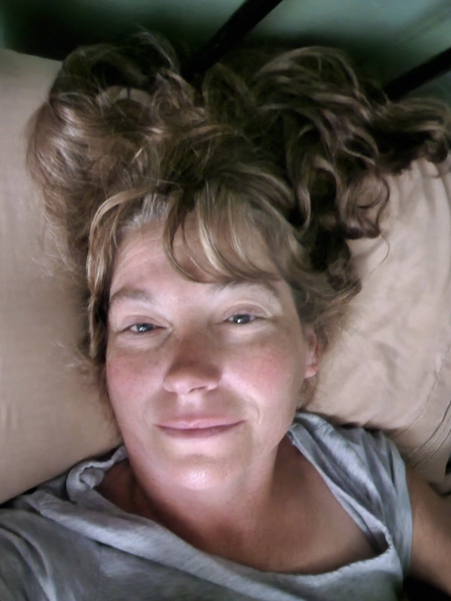 Foxymama1974's tweet photo. #wokeuplikethis #goodmorning #morningvibes #sleepy #needcoffee https://t.co/FISDWU8un0