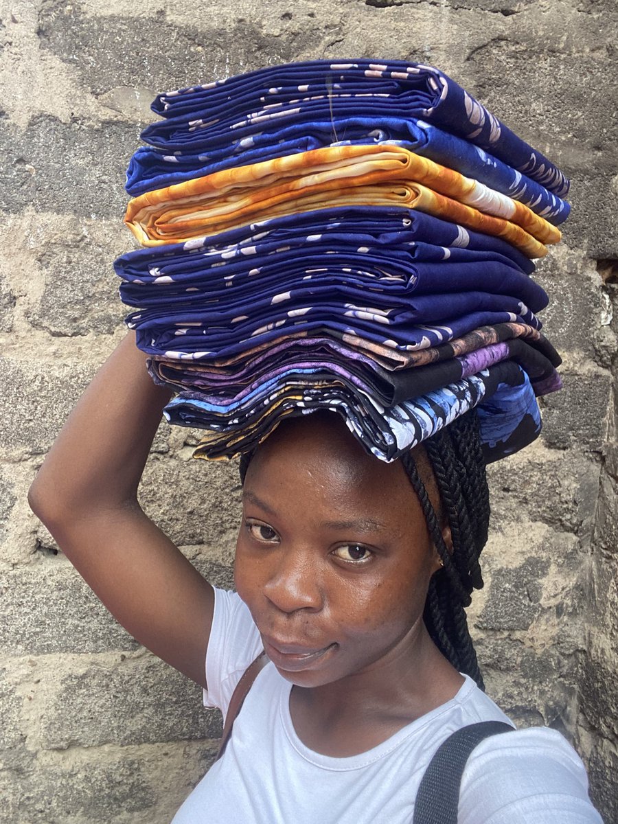 OluTife_Textile's tweet photo. Happy Sunday Fam ❤️

It’s been a while here….. https://t.co/9BOJr417mP