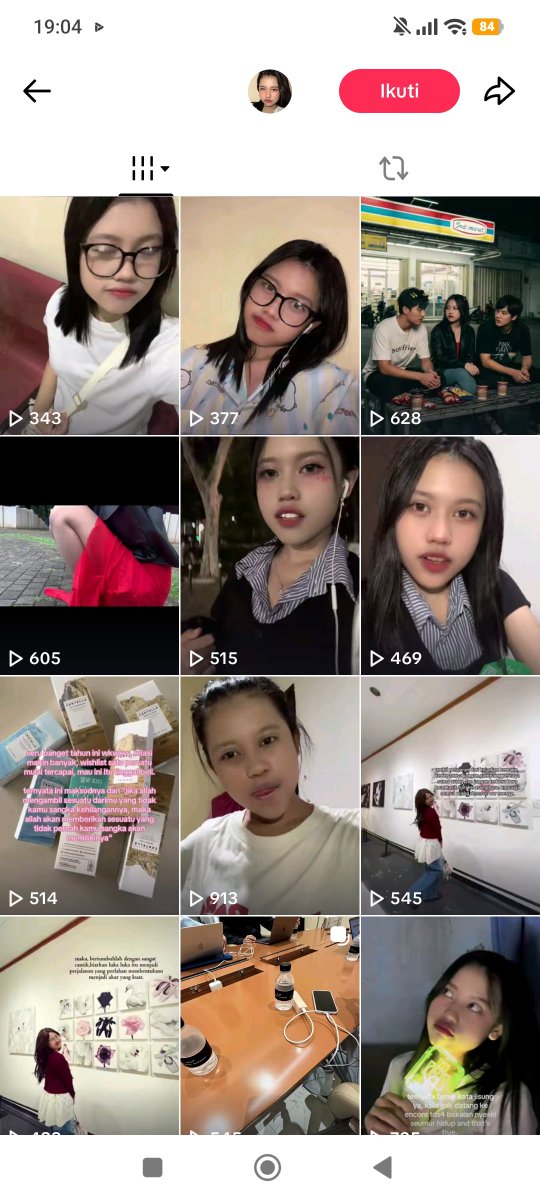 NandaNovit67603's tweet photo. Muka nya gw gamau ngejudge fisik krna gw juga manusia yg gak sempurna sempurna bngt gw mau ngejudge kelakuan nya aja yg bikin gw geleng geleng kepala
Namanya "chio" https://t.co/4fh7Y033g8
