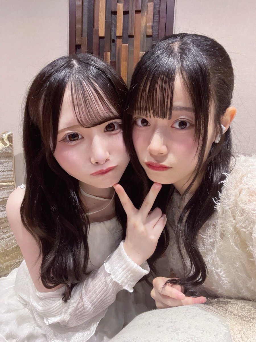 takatsukishiho_'s tweet photo. 【デビューライブまであと9️⃣”日🌙🖊️】

2026.8.11（祝火）
ツヅリカ Debut One Man Live
『綴Page.1- あの日、描いた未来へ。-』
🔗 https://t.co/hIt5rnC8DO

ツヅリカがはじまる瞬間をぜひ会場で見届けて欲しいな👓♡

今日はかなとのツーショ🐰🎀
(おやすみする前にあげたかったのに間違えた…笑) https://t.co/sEQD29wQtx