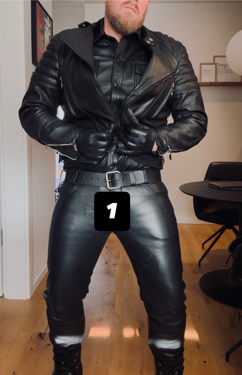 Chris2_Master's tweet photo. Meine schwuchtel ist gerade geil auf abdrücken 😈 https://t.co/xNze8L3tye