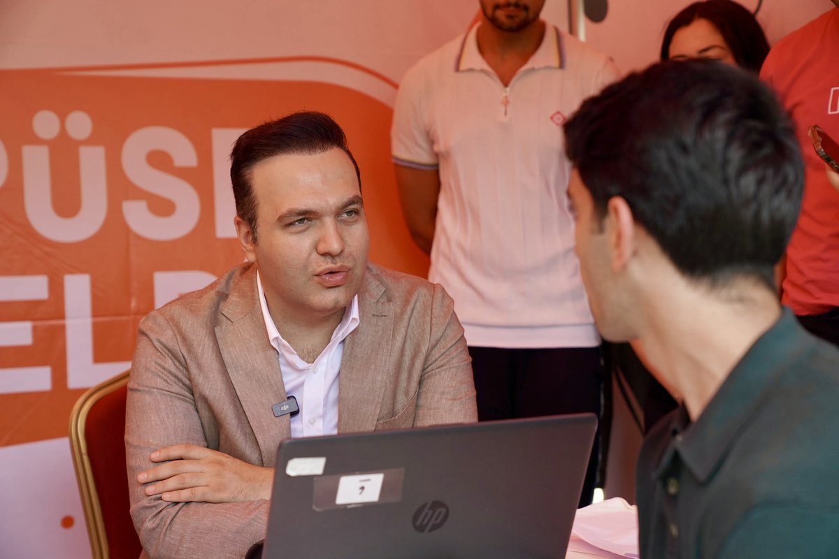 nevzatyucetr's tweet photo. 📍 Fatih Merkez Kütüphanesi

Genel Merkez Gençlik Kolları Başkanımız Sayın @avyusufibis ile birlikte, tercih yapacak öğrenci arkadaşlarımızla bir araya geldik.

Tercih sürecinde genç arkadaşlarımızın sorularını dinledik, hedeflerini konuştuk ve bu önemli adımda tecrübeli mentörlerimizle birlikte doğru tercih yapmalarına katkı sunduk. Gelecek yolculuklarında her zaman yanlarında olmaya devam edeceğiz.