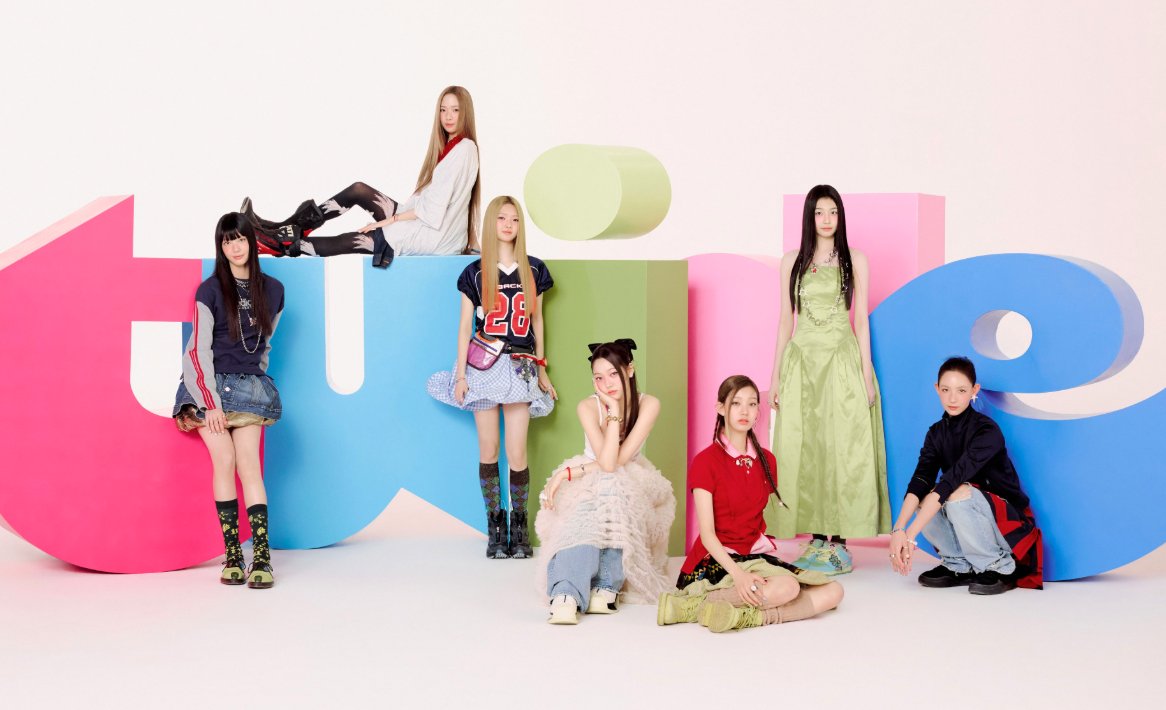 AboutMusicYT's tweet photo. HYBE's new kpop girl group, Tuide, will officially make their debut under the new label ABD on August 24th:

🇰🇷 Seohee (19)
🇰🇷 Seoyeon (18)
🇰🇷🇺🇸 Elena (18)
🇰🇷 Jia (17)
🇯🇵 Saki (16)
🇰🇷 Seah (15)
🇰🇷🇬🇧 Yi Hani (15) https://t.co/qnC69AkCC0