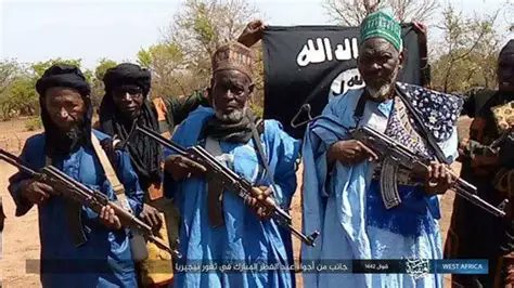 PlanetElle's tweet photo. @BenJorkinit @ColdKalashnikov @montoyalouis1 @IfindRetards meanwhile muslims in "other parts of the world" are using kalashnikovs to genocide christians. the irony. https://t.co/ZcELtwBNS0