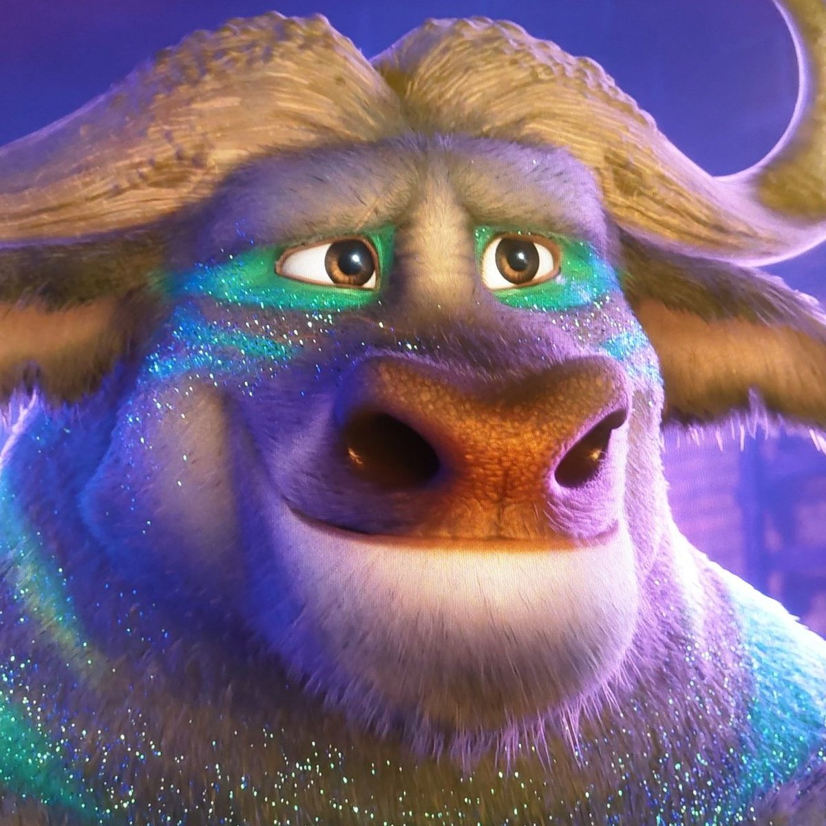 MushuESC's tweet photo. me during the week vs me on friday night https://t.co/QR5ztHD2hl