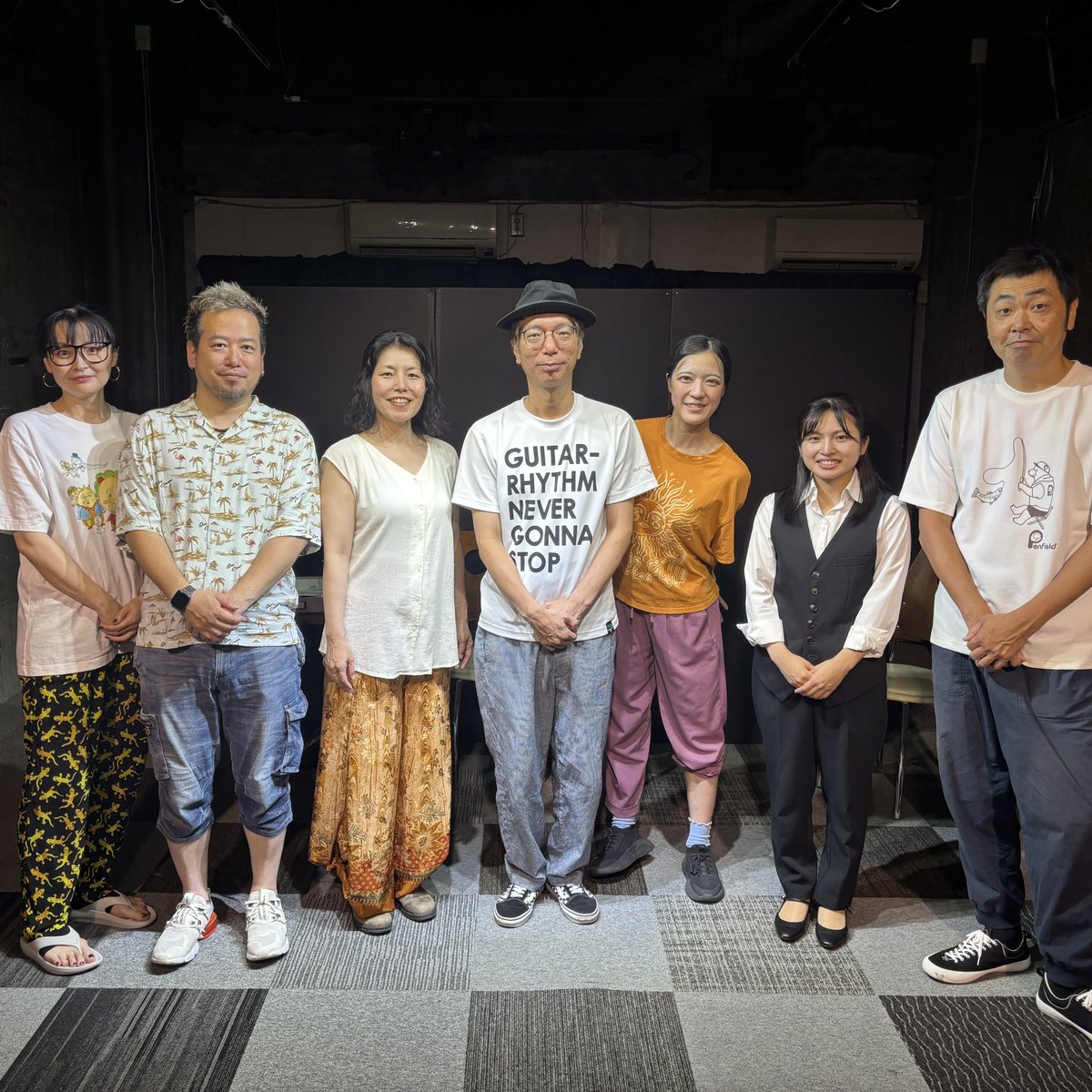 JFP201106's tweet photo. #Ricky’s_Stone
#��下リッキー
#おかえり、メリー
#絢
#蔭山ひさ枝
#中川茉和
#古澤光徳
#山崎馨
#渡邊清楓
#JapanFlatPictures
我らが松下リッキーが“Ricky’s Stone”名義で演劇をプロデュースをする第７回公演『おかえり、メリー』を撮影をしました。
演者とスタッフのみなさん、お疲れ様でした。 https://t.co/D0DHXBEAug