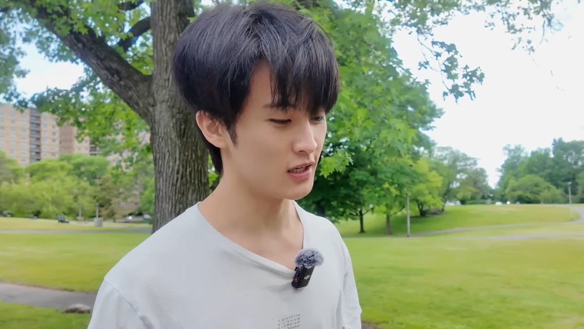 markmoIo's tweet photo. kebun raya bogor tah? https://t.co/BiQeMtS55c