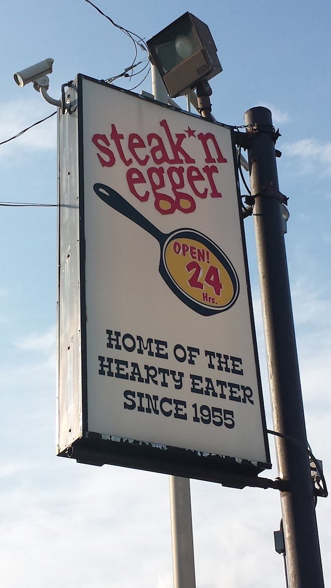 bakerbakerbaker's tweet photo. bro how am i supposed to suggest this place for breakfast https://t.co/h6DyXXgR2O