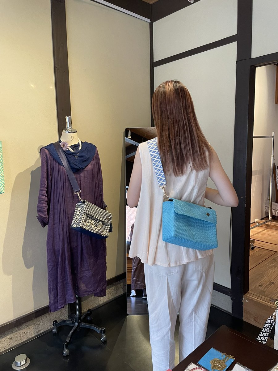 JapanPaola's tweet photo. 京都のGallery HOSHI COUPEで開催中の Lady Paola ポップアップの会期
8/3（月）20時まで会期延長します❣️
この投稿をご覧になっていらしたお客様には、冷たいドリンクを1杯サービス致します❣️皆様のお越しをお待ちしております❣️
#レディパオラ #京都 #ポップアップ #手仕事 #メキシコ　#松原通り https://t.co/2Cpac2PmJw