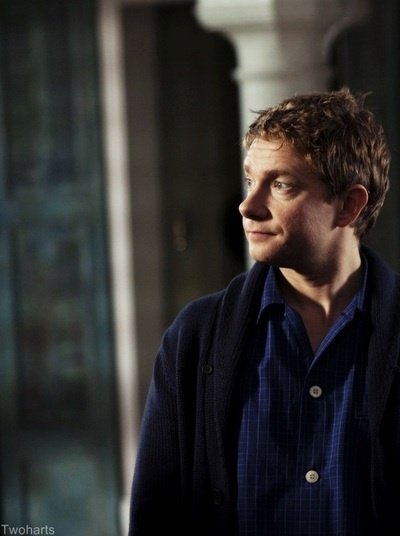 Cyre1ru_'s tweet photo. i am so gay i see photos like this and jump and scream "MODERN AU BILBO MODERN AU BILBO MODERN AU BILBO" https://t.co/jlsmyKOi9q