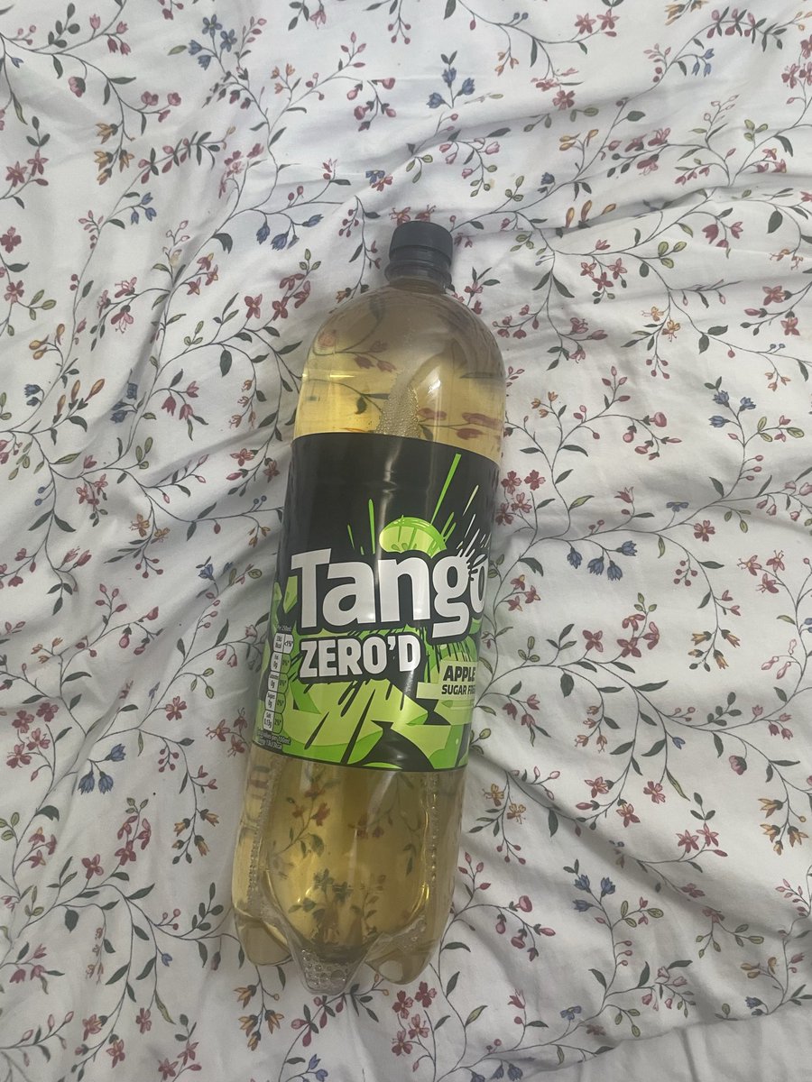 samsasapple's tweet photo. sorry to those who look forward to the pepsi max contemplations ive decided to switch things up a bit https://t.co/FPY5G9tNZE