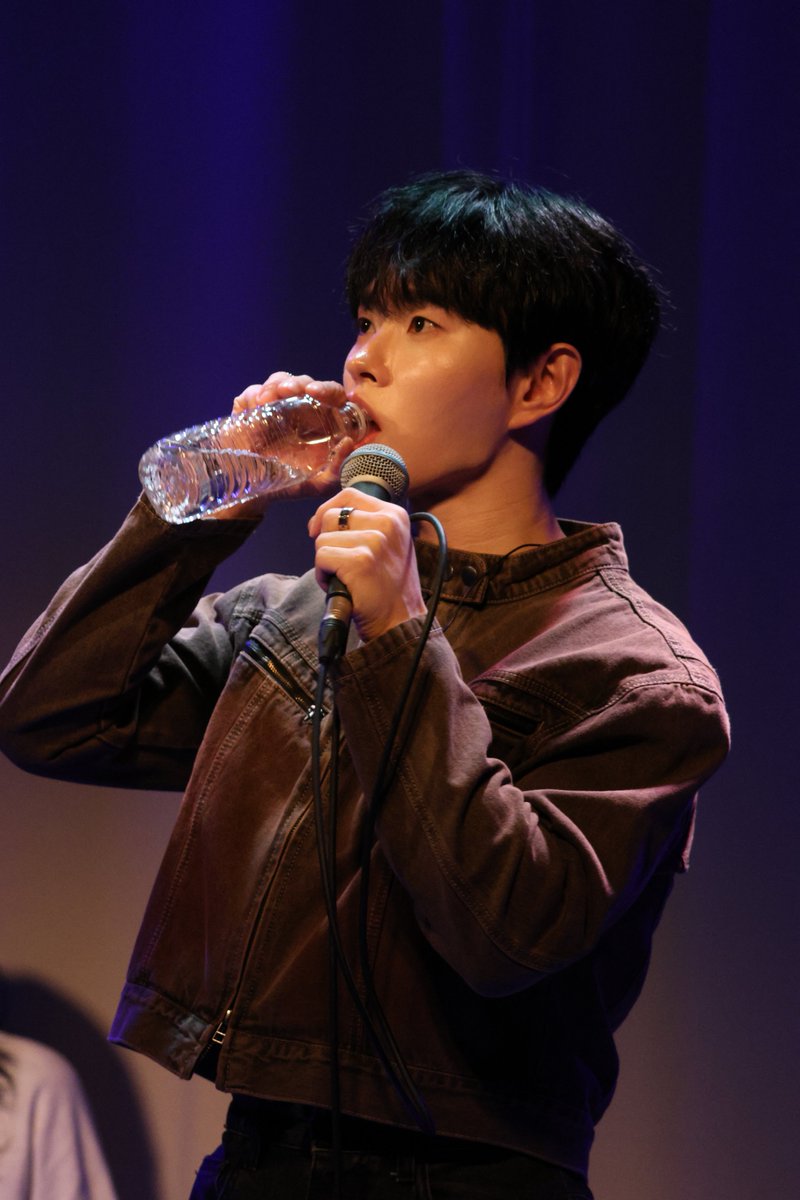 baekey123's tweet photo. #이병찬 CF 한장면 같네 https://t.co/8FlTVt9f7X