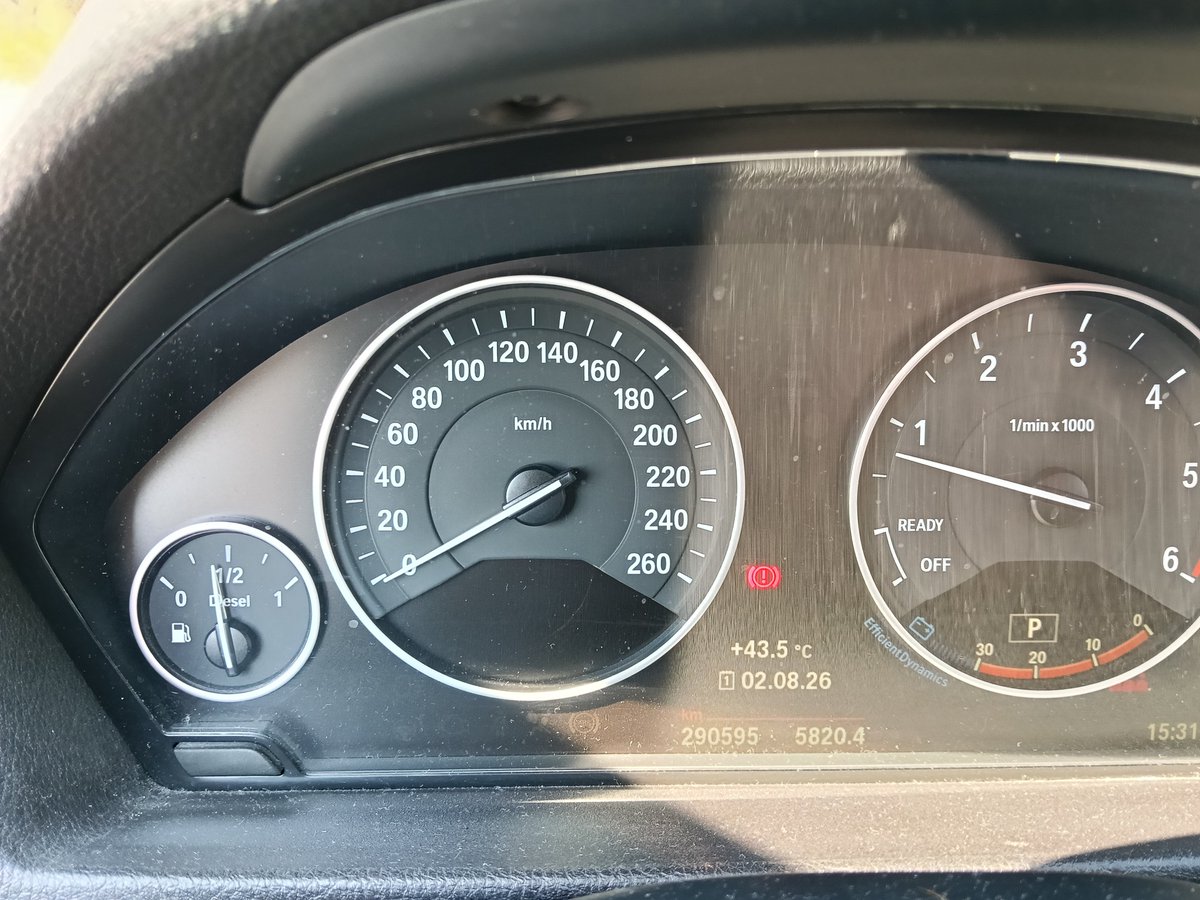 Davide70582428's tweet photo. @MezzaTiziana Questa è Mantova oggi pomeriggio, notare la temperatura https://t.co/neeZfcNQkj