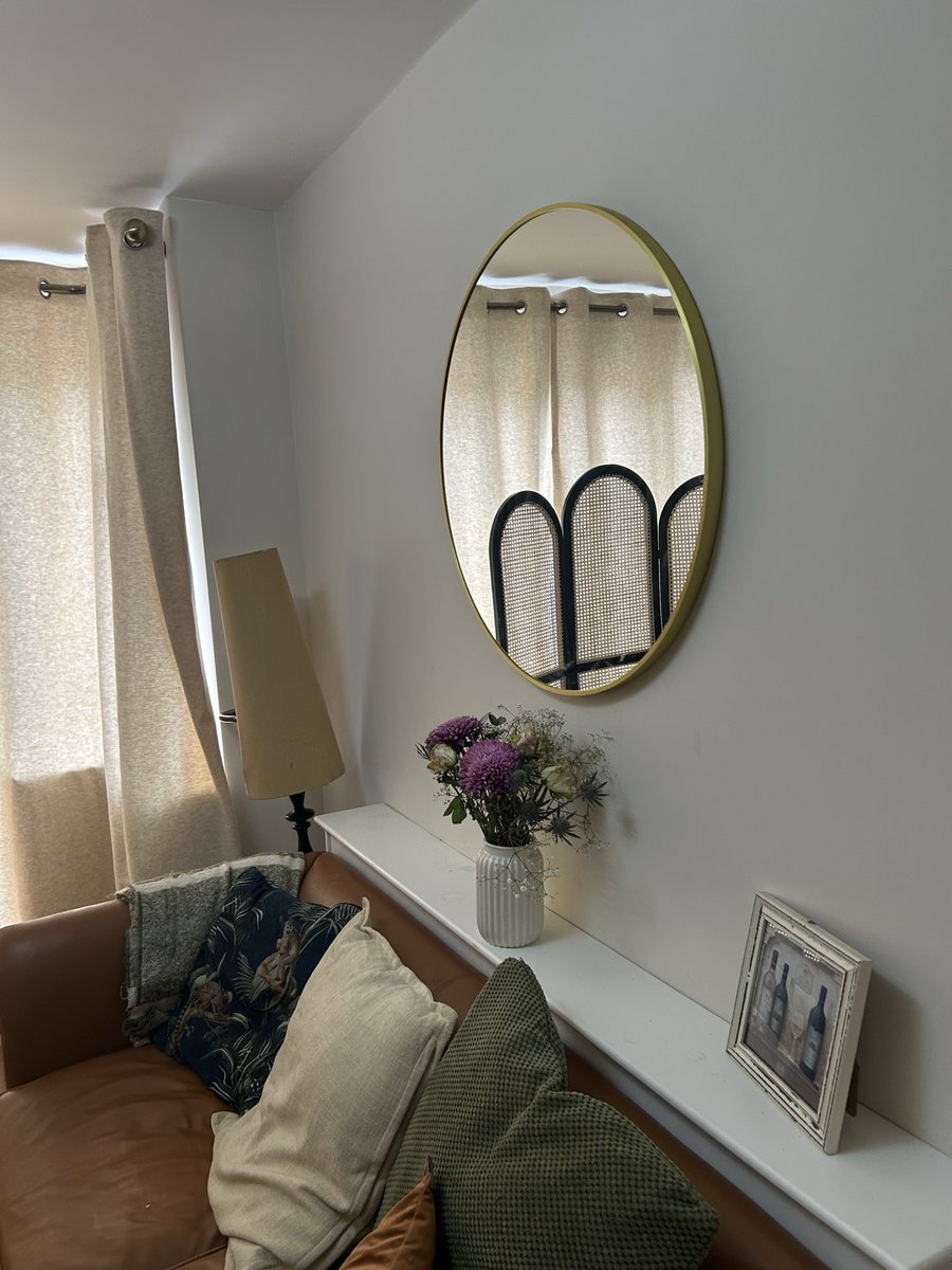 NickSharyne's tweet photo. @marksandspencer I brought a mirror and I love it, I can’t give you a review on a product 3 days after it arrives (I don’t even know it) however a few weeks in and I can say I love it it’s wonderful https://t.co/KyADQodUti