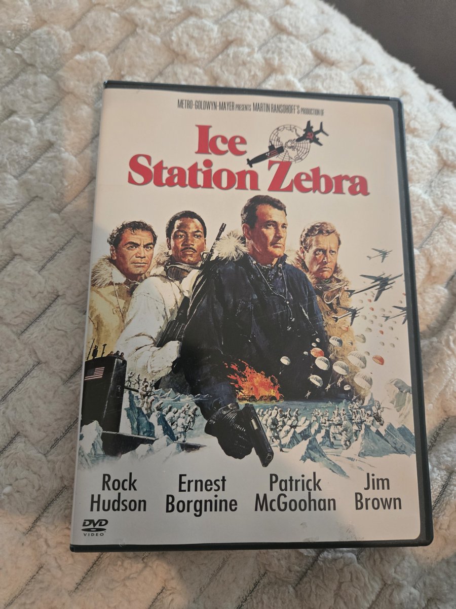 zcrunch2012's tweet photo. Hey @BetterCallSaul / @BreakingBad @itsSaulGoodman fans!
I found this at a garage sale for $1!!
Had to get it!!!
#BetterCallSaul #BreakingBad #SaulGoodman
@mrbobodenkirk
@rheaseehorn
@MandoMichael
@MJMcKean https://t.co/LXj5LfmKxu