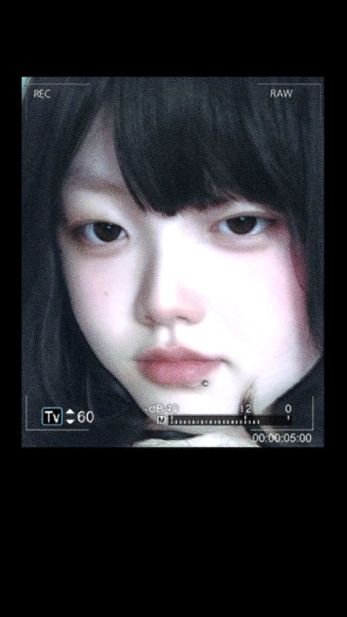 Andghy_'s tweet photo. 耳钉好看 https://t.co/kRrh9IbOYm