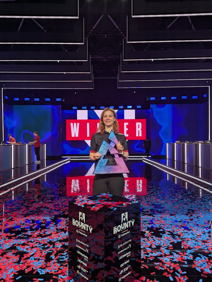 NandaIee's tweet photo. We did it 🥹🥹🥹
We are BLAST Bounty Season 2 Champions!!! 

Great team effort by all 🎉
@xertioNCS
@xelexcs
@PRcsgoo
@torzsics
@SpinxCS2
@sycronecs 
@Xyp9x 
@val_kae https://t.co/2ck47tEzW9