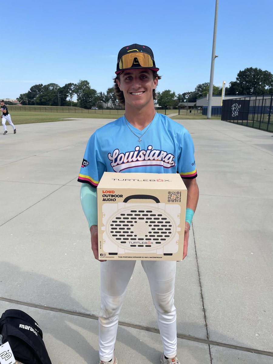 Coachbradbass's tweet photo. Shout out @Walker_Caro1 for being named 2D southeast cup - Player of the Tournament. Tourney consisted of teams from LA MS TX TN. 🧡🖤🐻⚾️ https://t.co/Pn4YtFwd3F