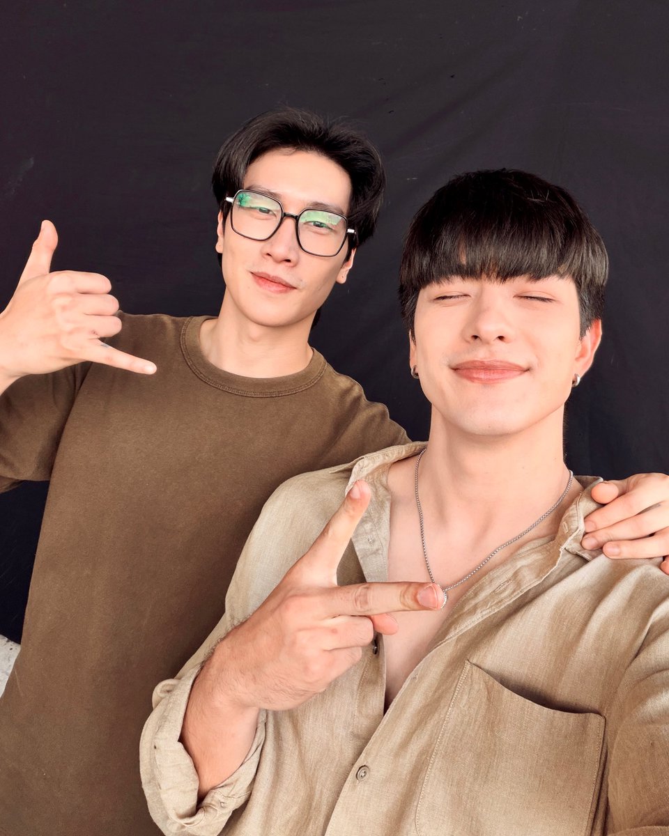 bpbust_29's tweet photo. ถ่ายยงานกะเพื่อนอารมณ์ดี 🤘🏻✨ https://t.co/XgWK1OUUEv