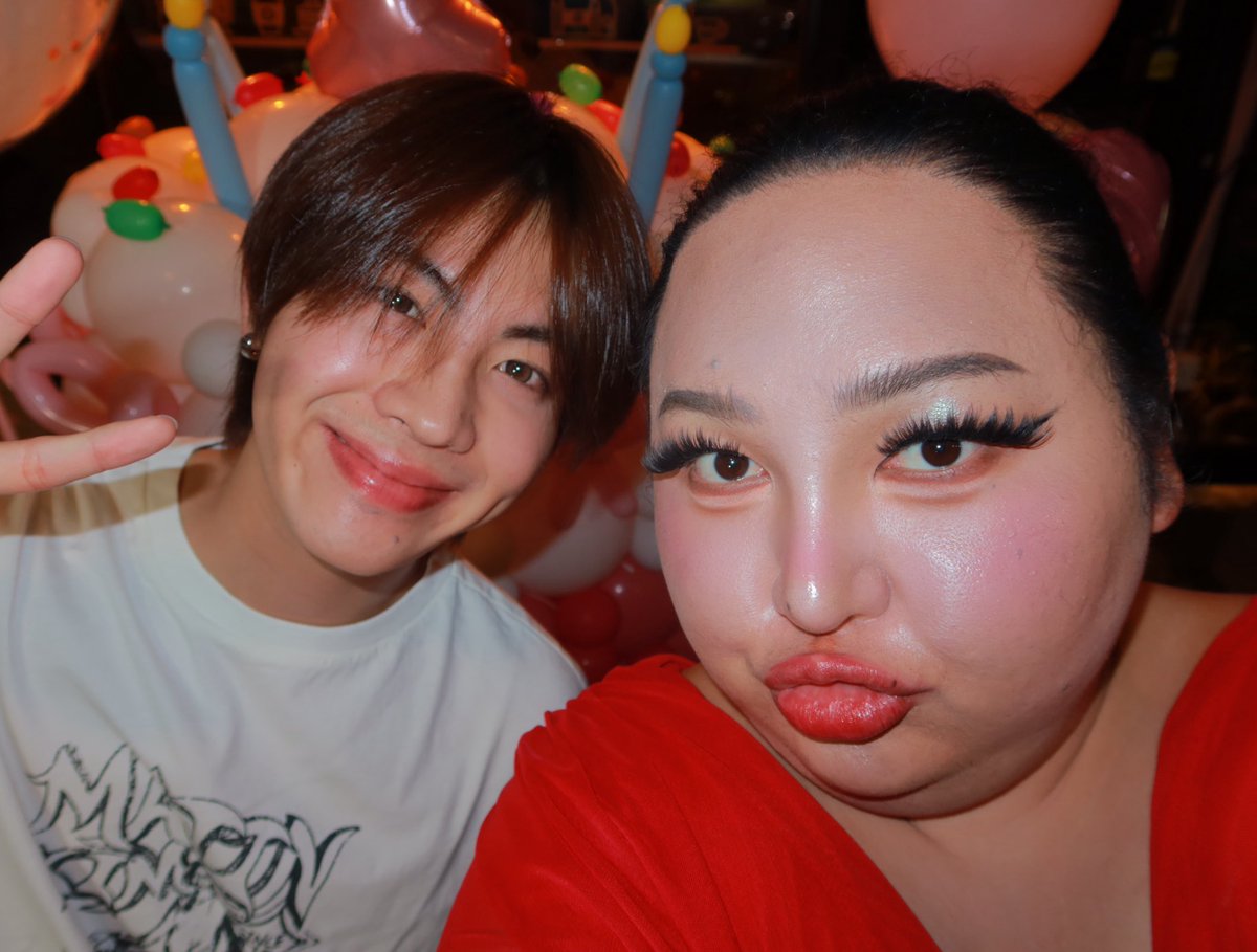 JUEPAKOFFICIAL's tweet photo. เด็กอะไรเก่งขนาดนี้ หนูจะเติบโตได้อีกไกลมากๆ 

FIRSTONE 26TH BD
#26thFirstOneAndOnly
@firstone_wnk

#เอแคลร์จือปาก #เอแคลร์ #เพจจือปาก https://t.co/NM9VxZ7rWX