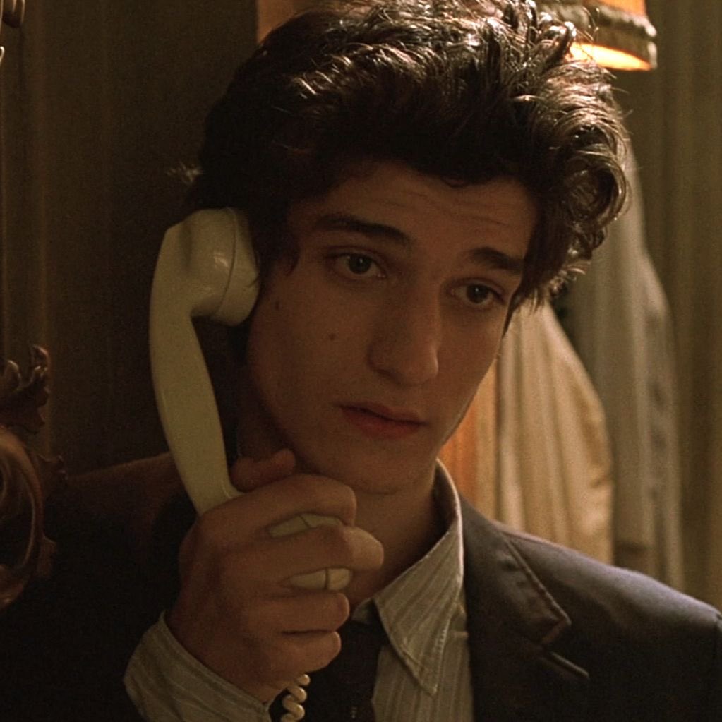 docenevoa's tweet photo. louis garrel in the dreamers (2003) https://t.co/l8d5bvWof0