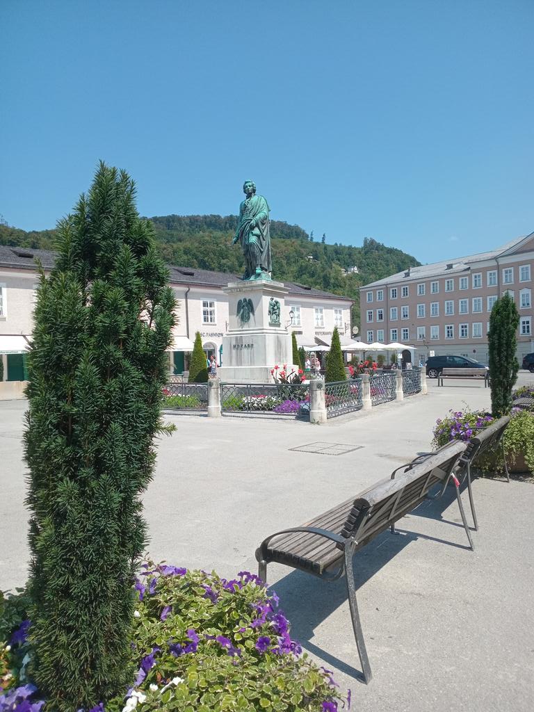 Zaknath's tweet photo. Petit tour à Salzbourg https://t.co/Tkedd4fzAk